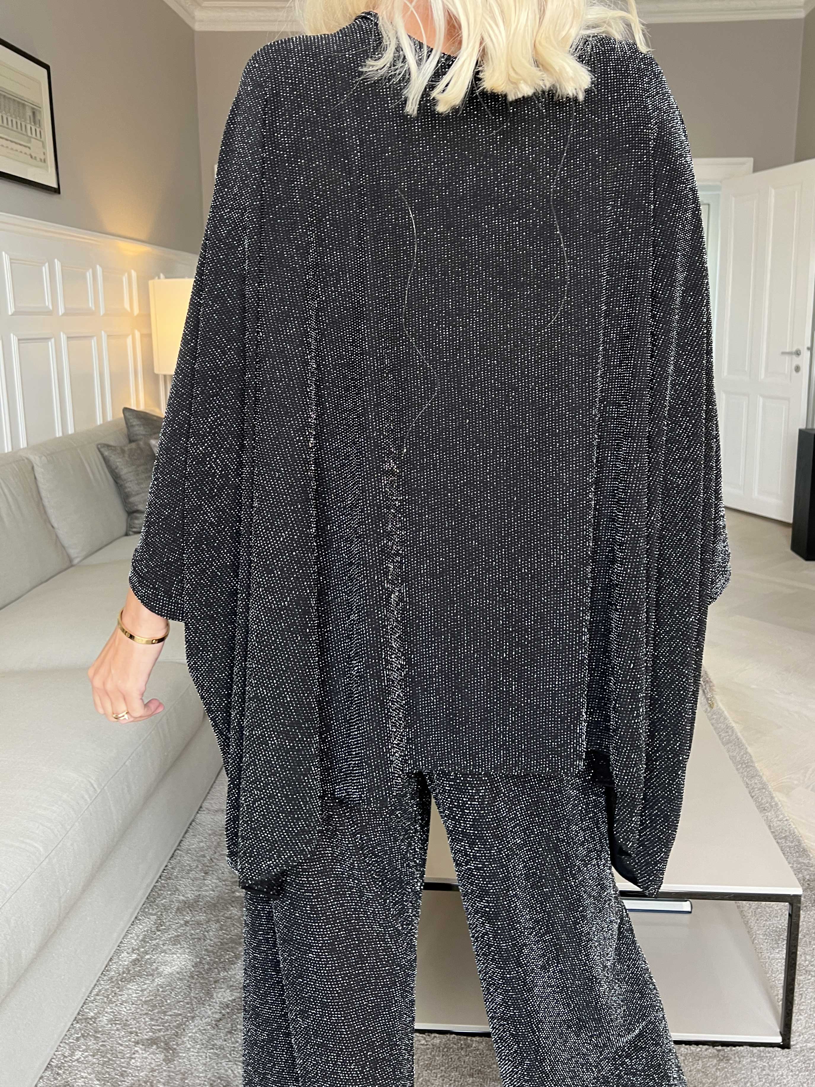 Estella Glitter - Oversized tunika med fladdermusärmar